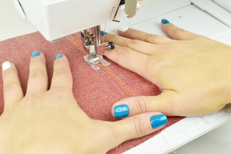 sparnuota-adata-buitinei-siuvimo-masinai-schmetz-hemstitch-wing-6-768x512