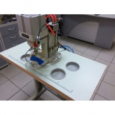 KRAFT KF93-A pneumatinis presas furnitūrai