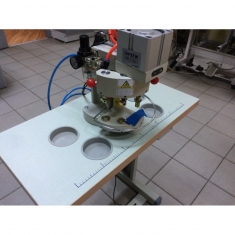 KRAFT KF93-A pneumatinis presas furnitūrai