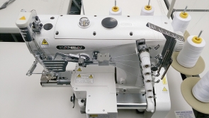 Kansai Special NC serijos plokščiasiūlė siuvimo mašina su ypatingai mažo diametro cilindrinė platforma su viršutiniu ir apatiniu padengimu