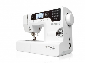 Компьютеризированная швейно-вышивальная машина Bernette Chicago 7