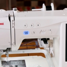 Sewing and Embroidery Machine Janome Memory Craft 1000