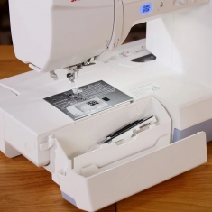 Sewing and Embroidery Machine Janome Memory Craft 1000