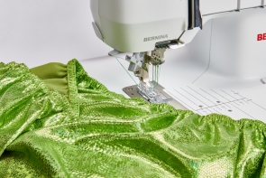 Плоскошовная швейная машина BERNINA L620
