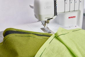 Плоскошовная швейная машина BERNINA L620